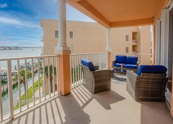 Beautiful Waterfront 3 Bedroom Condo, Located In The Heart Of Clearwater * Clearwater Beach