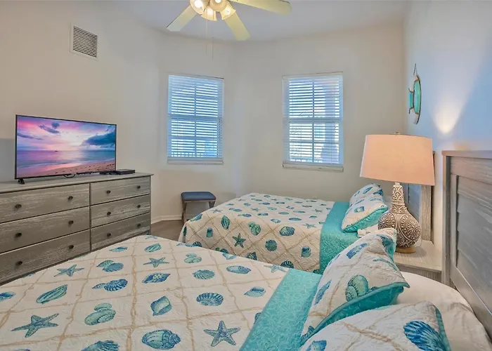Apartment Beautiful Waterfront 3 Bedroom Condo, Located In The Heart Of Clearwater Clearwater Beach